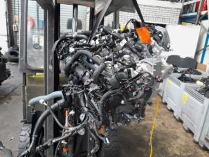 Gebruikte Motor Renault Austral 1.2 Mild Hybrid Advanced 130 Prijs € 3.675,00 Margeregeling aangeboden door Reclycar De Boer BV