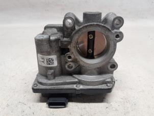 Gebruikte Gasklephuis Renault Clio IV (5R) 0.9 Energy TCE 90 12V Prijs € 42,00 Margeregeling aangeboden door Reclycar De Boer BV