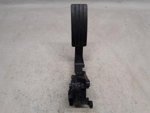 Gebruikte Gaspedaalpositie Sensor Renault Clio IV (5R) 0.9 Energy TCE 90 12V Prijs € 26,25 Margeregeling aangeboden door Reclycar De Boer BV