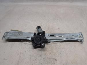 Gebruikte Ruitmechaniek 4Deurs links-achter Fiat Tipo (356S) 1.4 16V Prijs € 26,25 Margeregeling aangeboden door Reclycar De Boer BV