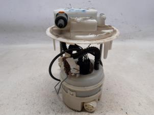 Gebruikte Tank element Pomp Peugeot 3008 II (M4/MC/MJ/MR) 1.2 12V e-THP PureTech 130 Prijs € 120,75 Margeregeling aangeboden door Reclycar De Boer BV