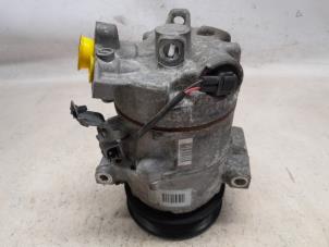 Gebruikte Aircopomp Renault Grand Scénic III (JZ) 1.4 16V TCe 130 Prijs € 262,50 Margeregeling aangeboden door Reclycar De Boer BV