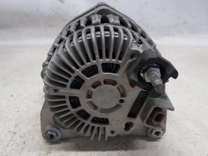 Dynamo van een Renault Grand Scénic III (JZ) 1.4 16V TCe 130 2010