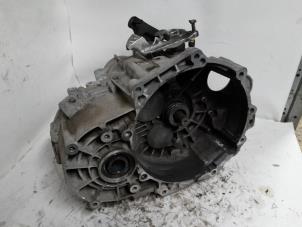 Gebruikte Versnellingsbak Volkswagen Passat Variant (3G5) 2.0 TDI 16V 150 Prijs € 787,50 Margeregeling aangeboden door Reclycar De Boer BV