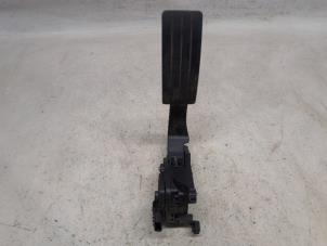 Gebruikte Gaspedaalpositie Sensor Renault Clio IV Estate/Grandtour (7R) 1.5 Energy dCi 90 FAP Prijs € 21,00 Margeregeling aangeboden door Reclycar De Boer BV