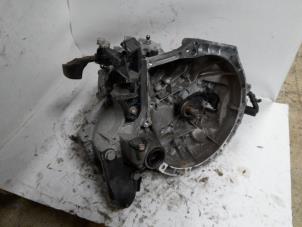 Gebruikte Versnellingsbak Citroen C3 (SC) 1.2 VTi 82 12V Prijs € 262,50 Margeregeling aangeboden door Reclycar De Boer BV