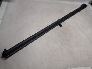 Gebruikte Bagageruimte Dekzeil Renault Megane III CC (EZ) 1.5 dCi 110 Prijs € 105,00 Margeregeling aangeboden door Reclycar De Boer BV