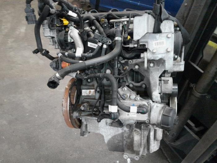 Motor van een Opel Combo 1.6 CDTI 16V 2018