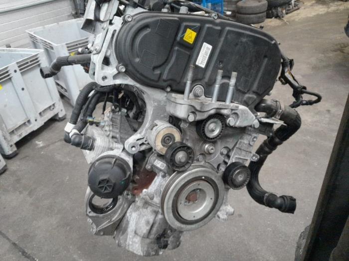 Motor van een Opel Combo 1.6 CDTI 16V 2018