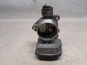 Gebruikte Gasklephuis Citroen C4 Picasso (UD/UE/UF) 1.8 16V Prijs € 47,25 Margeregeling aangeboden door Reclycar De Boer BV