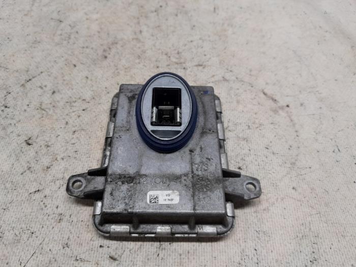 Gebruikte Xenon module BMW 3 serie Touring (F31) 320d 2.0 16V Prijs € 73,50 Margeregeling aangeboden door Reclycar De Boer BV