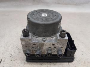 Gebruikte ABS Pomp Citroen C4 Cactus (0B/0P) 1.2 PureTech 82 12V Prijs € 105,00 Margeregeling aangeboden door Reclycar De Boer BV