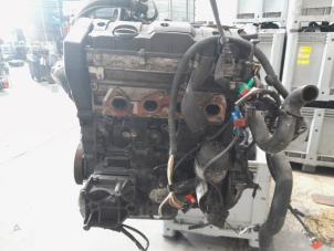 Gebruikte Motor Peugeot 206 CC (2D) 1.6 16V Prijs € 210,00 Margeregeling aangeboden door Reclycar De Boer BV