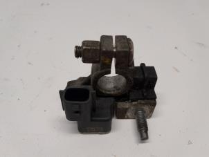 Gebruikte Accu sensor Renault Captur (2R) 0.9 Energy TCE 12V Prijs € 26,25 Margeregeling aangeboden door Reclycar De Boer BV