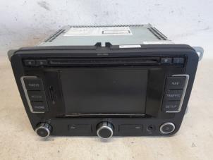 Gebruikte Radio CD Speler Seat Altea XL (5P5) 1.2 TSI Prijs € 262,50 Margeregeling aangeboden door Reclycar De Boer BV