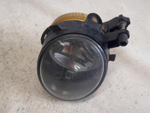 Gebruikte Mistlamp rechts-voor Seat Altea XL (5P5) 1.2 TSI Prijs € 15,75 Margeregeling aangeboden door Reclycar De Boer BV