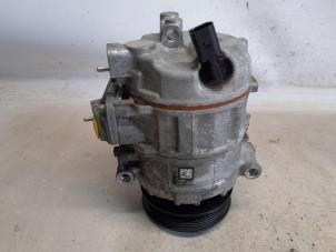 Gebruikte Pomp Airco Volkswagen Golf V (1K1) 1.4 16V Prijs € 63,00 Margeregeling aangeboden door Reclycar De Boer BV