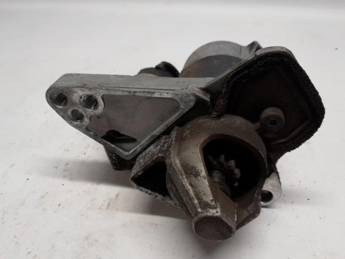 Gebruikte Startmotor Renault Twingo III (AH) 1.0 SCe 70 12V Prijs € 26,25 Margeregeling aangeboden door Reclycar De Boer BV