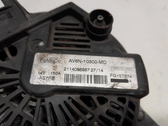 Dynamo van een Ford C-Max (DXA) 2.0 TDCi 16V 115 2014