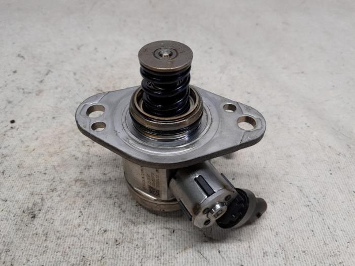 Gebruikte Hogedrukpomp Peugeot 208 II (UB/UH/UP) 1.2 Vti 12V PureTech 100 Prijs € 152,25 Margeregeling aangeboden door Reclycar De Boer BV