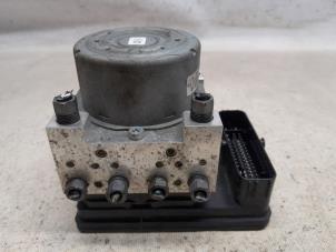 Gebruikte ABS Pomp Peugeot 208 II (UB/UH/UP) 1.2 Vti 12V PureTech 100 Prijs € 210,00 Margeregeling aangeboden door Reclycar De Boer BV