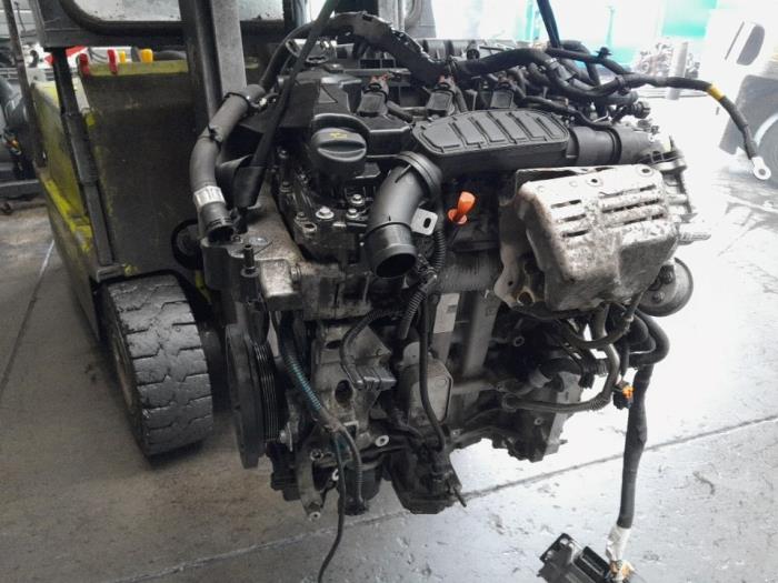 Gebruikte Motor Peugeot 3008 I (0U/HU) 1.2 e-THP PureTech 130 Prijs € 2.362,50 Margeregeling aangeboden door Reclycar De Boer BV