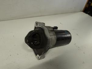 Gebruikte Startmotor Peugeot 3008 I (0U/HU) 1.2 e-THP PureTech 130 Prijs € 26,25 Margeregeling aangeboden door Reclycar De Boer BV