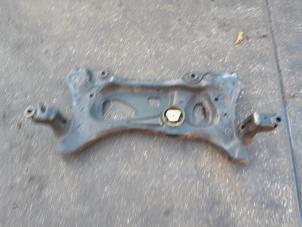 Gebruikte Subframe Volkswagen Golf VII (AUA) 1.5 TGI Evo 16V Prijs € 157,50 Margeregeling aangeboden door Reclycar De Boer BV