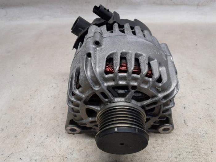 Gebruikte Dynamo Citroen C3 (SX/SW) 1.2 Vti 12V PureTech Prijs € 157,50 Margeregeling aangeboden door Reclycar De Boer BV