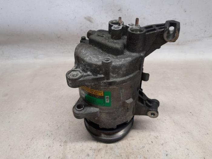 Gebruikte Aircopomp BMW Mini (R50/53) 1.6 16V One Prijs € 48,30 Margeregeling aangeboden door Reclycar De Boer BV