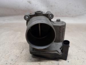 Gebruikte Gasklephuis Volkswagen Golf V (1K1) 1.4 16V Prijs € 42,00 Margeregeling aangeboden door Reclycar De Boer BV