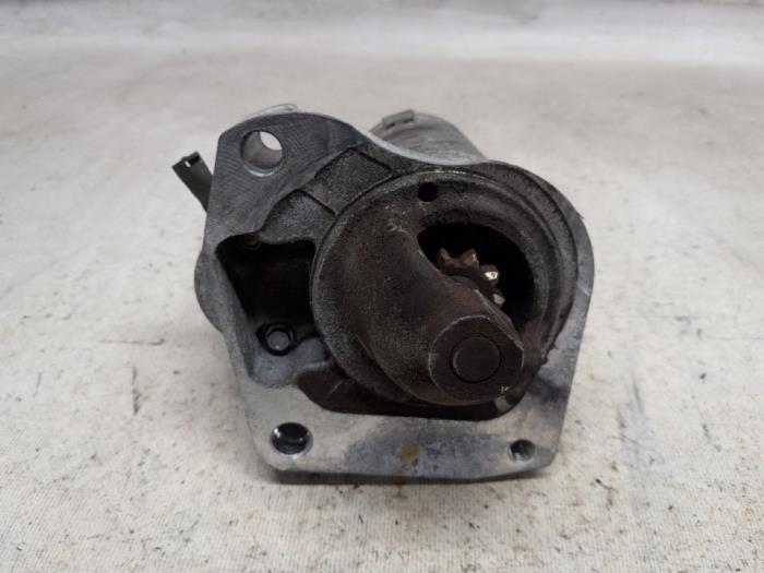 Gebruikte Startmotor Peugeot 208 I (CA/CC/CK/CL) 1.2 Vti 12V PureTech 82 Prijs € 26,25 Margeregeling aangeboden door Reclycar De Boer BV
