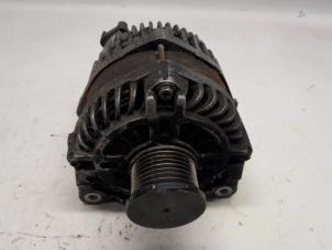 Gebruikte Dynamo Renault Megane III Grandtour (KZ) 1.4 16V TCe 130 Prijs € 36,75 Margeregeling aangeboden door Reclycar De Boer BV