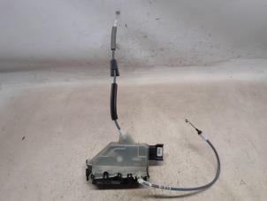 Gebruikte Deurslot Mechaniek 4Deurs rechts-voor Peugeot 208 II (UB/UH/UP) 1.2 Vti 12V PureTech 100 Prijs € 36,75 Margeregeling aangeboden door Reclycar De Boer BV