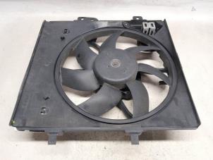 Gebruikte Koelvin Motor Peugeot 208 I (CA/CC/CK/CL) 1.2 Vti 12V PureTech 82 Prijs € 26,25 Margeregeling aangeboden door Reclycar De Boer BV