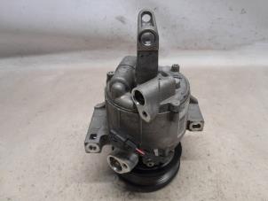 Gebruikte Aircopomp Renault Twingo III (AH) 1.0 SCe 70 12V Prijs € 78,75 Margeregeling aangeboden door Reclycar De Boer BV