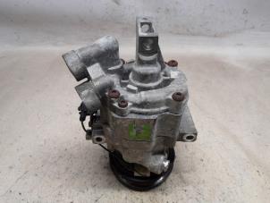 Gebruikte Aircopomp Opel Agila (B) 1.0 12V Prijs € 78,75 Margeregeling aangeboden door Reclycar De Boer BV