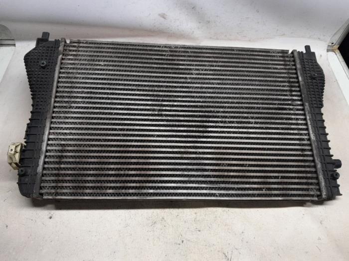 Intercooler van een Seat Alhambra (7N) 2.0 TDI 16V 2010