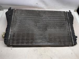 Intercooler van een Seat Alhambra (7N) 2.0 TDI 16V 2010