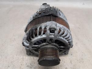 Gebruikte Dynamo Nissan NV 200 (M20M) 1.5 dCi 110 Prijs € 47,25 Margeregeling aangeboden door Reclycar De Boer BV