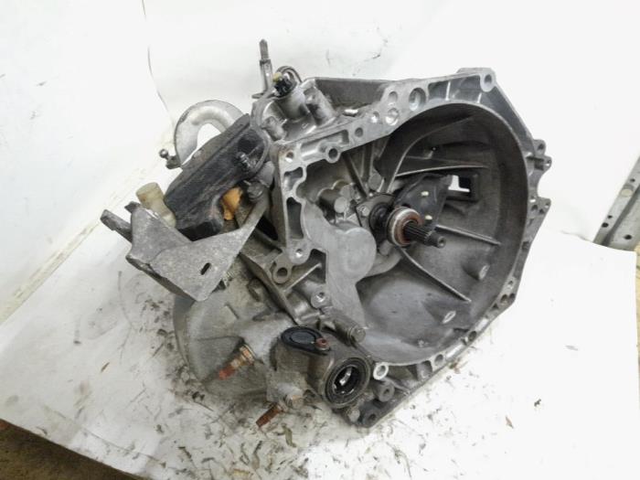 Gebruikte Versnellingsbak Peugeot 308 (4A/C) 1.6 VTI 16V Prijs € 315,00 Margeregeling aangeboden door Reclycar De Boer BV