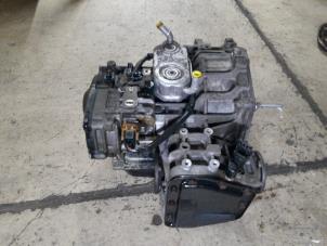 Versnellingsbak van een Seat Ibiza II (6K1) 1.6i CLX,GLX,S,SXE 1998