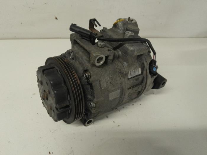 Gebruikte Aircopomp BMW 7 serie (E65/E66/E67) 735i,Li 3.6 V8 32V Prijs € 131,25 Margeregeling aangeboden door Reclycar De Boer BV