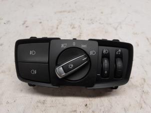Gebruikte Schakelaar Licht BMW 1 serie (F20) 116i 1.6 16V Prijs € 26,25 Margeregeling aangeboden door Reclycar De Boer BV