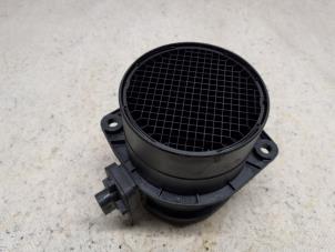 Gebruikte Luchthoeveelheidsmeter Audi A4 Avant (B8) 2.0 TDI 16V Prijs € 36,75 Margeregeling aangeboden door Reclycar De Boer BV