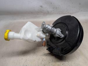 Gebruikte Rembooster Citroen C3 (SX/SW) 1.2 Vti 12V PureTech Prijs € 36,75 Margeregeling aangeboden door Reclycar De Boer BV