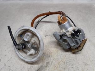 Gebruikte Brandstofpomp Elektrisch BMW 7 serie (E65/E66/E67) 735i,Li 3.6 V8 32V Prijs € 105,00 Margeregeling aangeboden door Reclycar De Boer BV