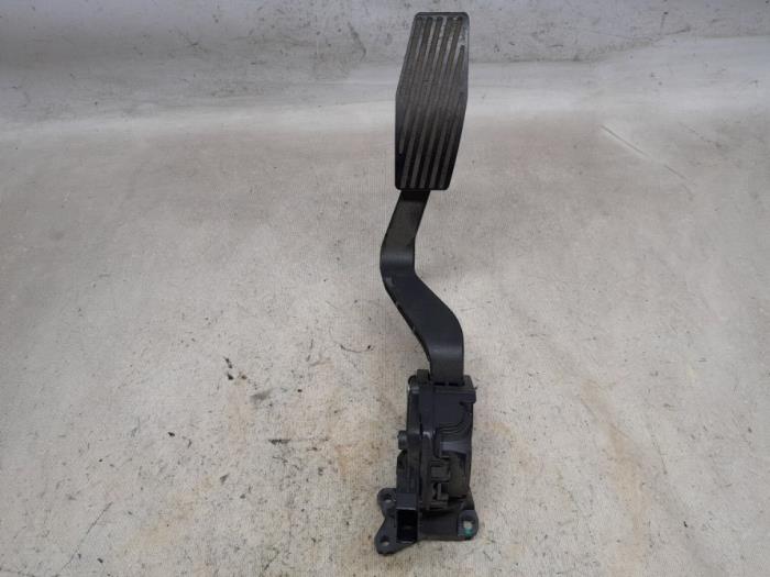 Gebruikte Gaspedaalpositie Sensor Fiat Tipo (356S) 1.4 16V Prijs € 42,00 Margeregeling aangeboden door Reclycar De Boer BV