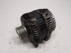 Gebruikte Dynamo Renault Scénic III (JZ) 1.5 dCi 105 Prijs € 42,00 Margeregeling aangeboden door Reclycar De Boer BV