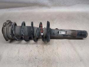 Gebruikte Schokbreker rechts-voor Seat Alhambra (7N) 2.0 TDI 16V Prijs € 42,00 Margeregeling aangeboden door Reclycar De Boer BV